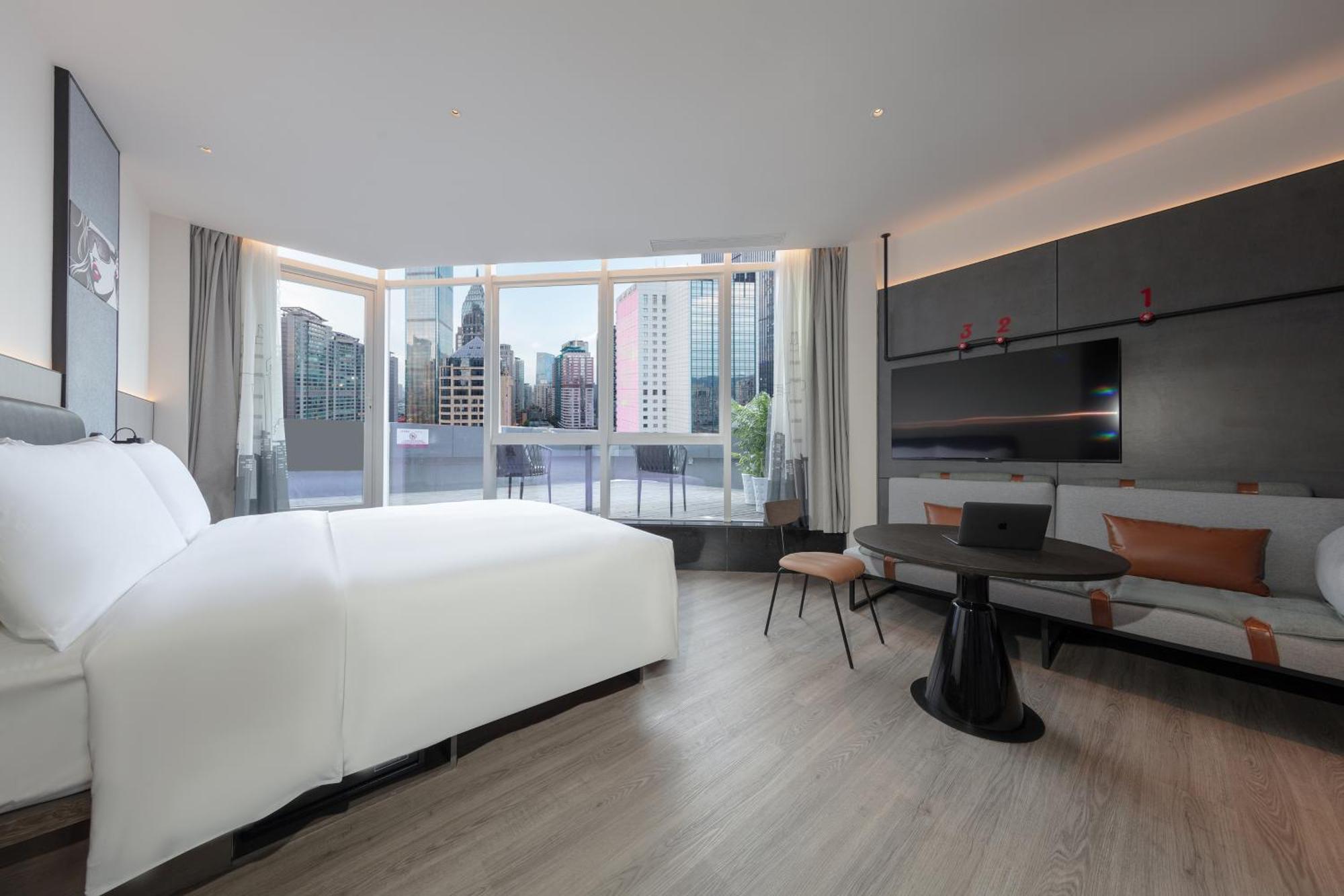 Moxy Chongqing Hotel Exterior photo